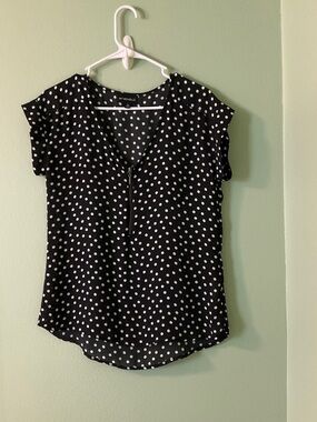 My Michelle Black and White Polka Dot Zip Front Cap Sleeve Blouse